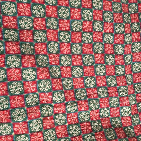 Homemade patchwork machine sewn beautiful color & pattern Christmas quilt 61”x49 - Picture 6 of 7